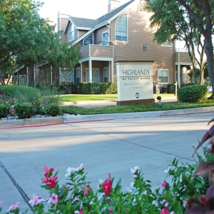 Highlands of Valley Ranch main sign